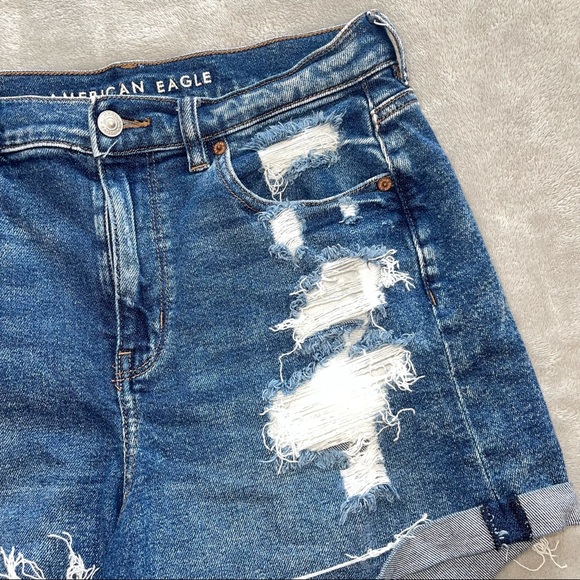 American Eagle High Rise Mom Short High Waisted Distressed Ripped Jean Shorts - Picture 7 of 7